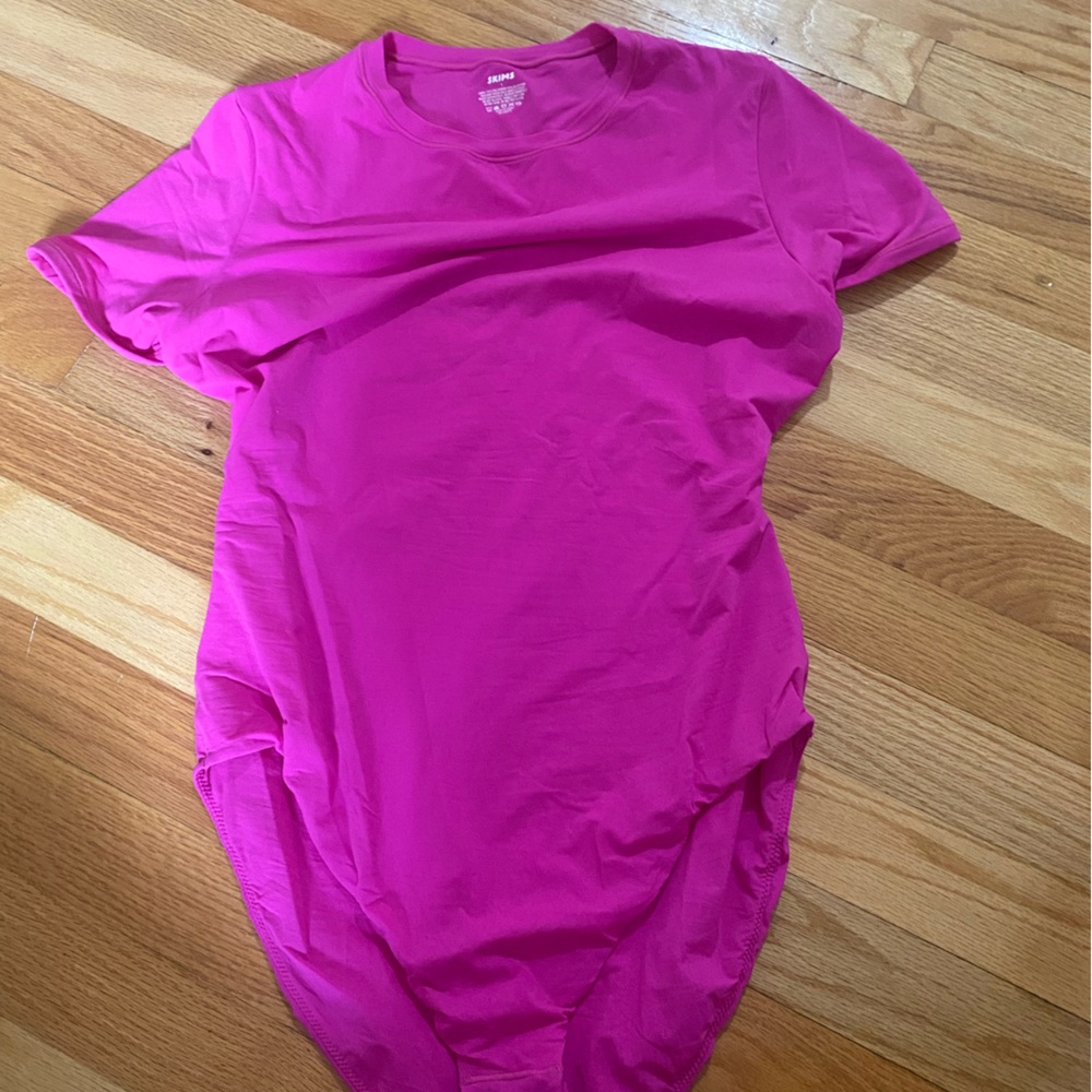 Hot pink Skims short sleeve bodysuit